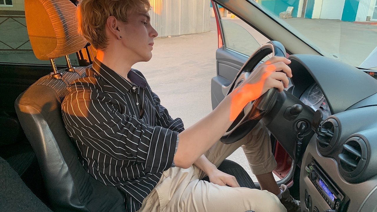 Главная картинка новости: Жителя Коми ограничили в свободе за использование поддельного водительского удостоверения