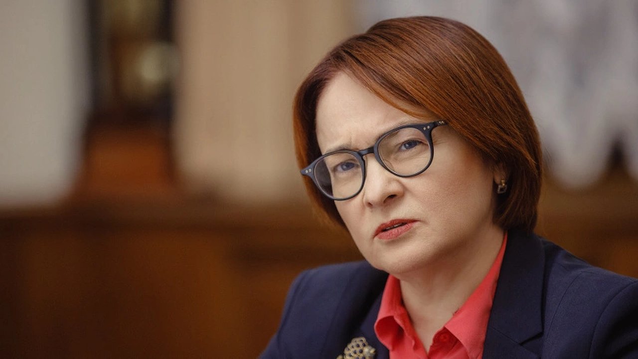 Главная картинка новости: ЦБ до конца года может увеличить ключевую ставку до 23% — эксперты