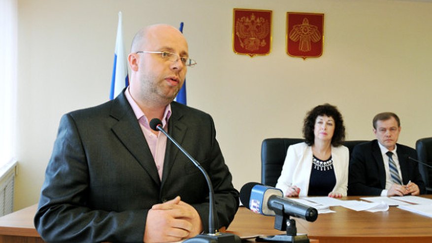 Главная картинка новости: Бывший чиновник администрации Коми осужден за взяточничество и незаконный оборот наркотиков