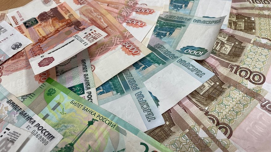 Главная картинка новости: Житель Коми обвиняется в краже денег у собственной матери