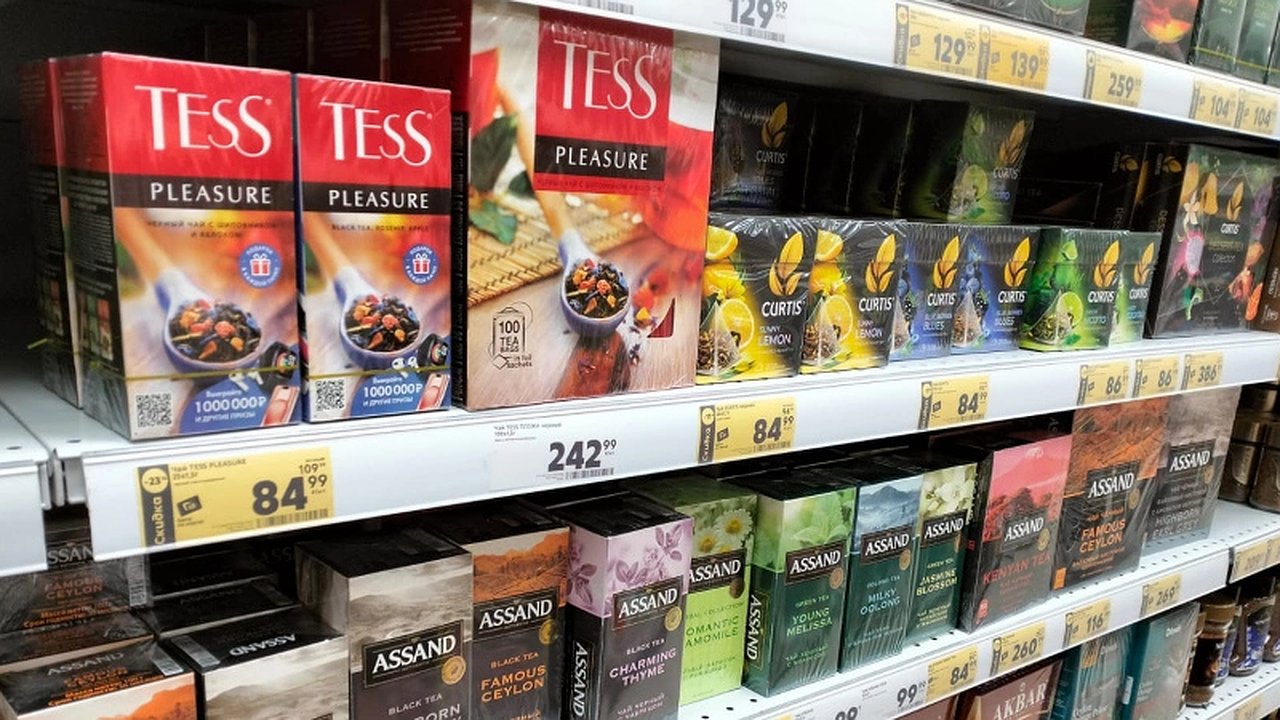 Главная картинка новости: Можно смело брать – там нет пыли и мусора: Росконтроль определил самые качественные бренды чая в пакетиках