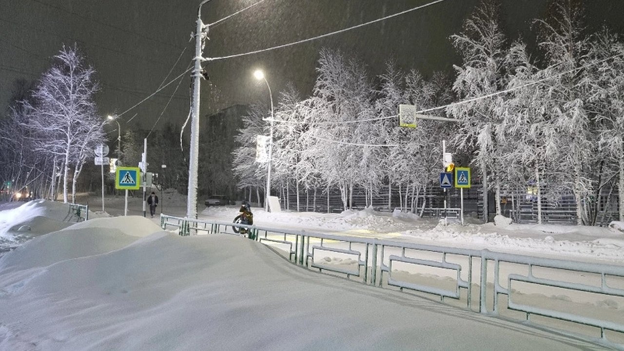 Главная картинка новости: Зимней сказки не будет: чем удивит февраль жителей России - необычные явления продолжаются