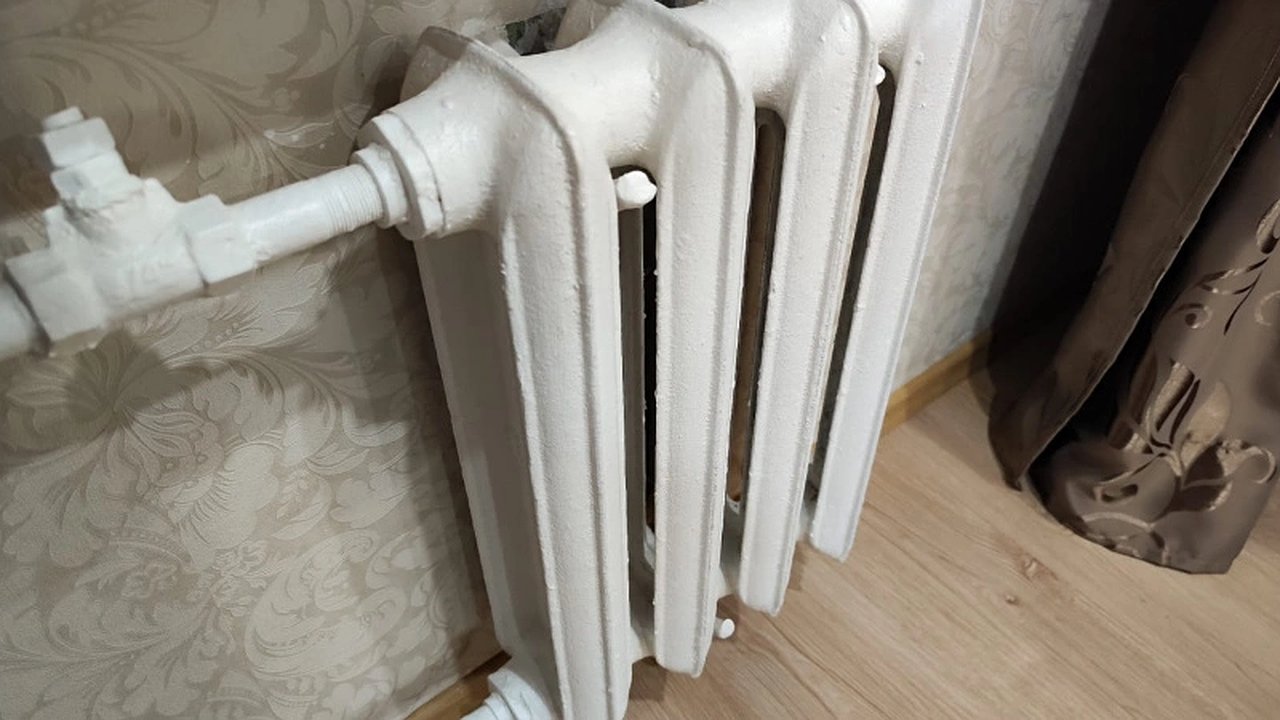 Главная картинка новости: Начислят больше в 10 раз - платежи за отопление вырастут за такие батареи