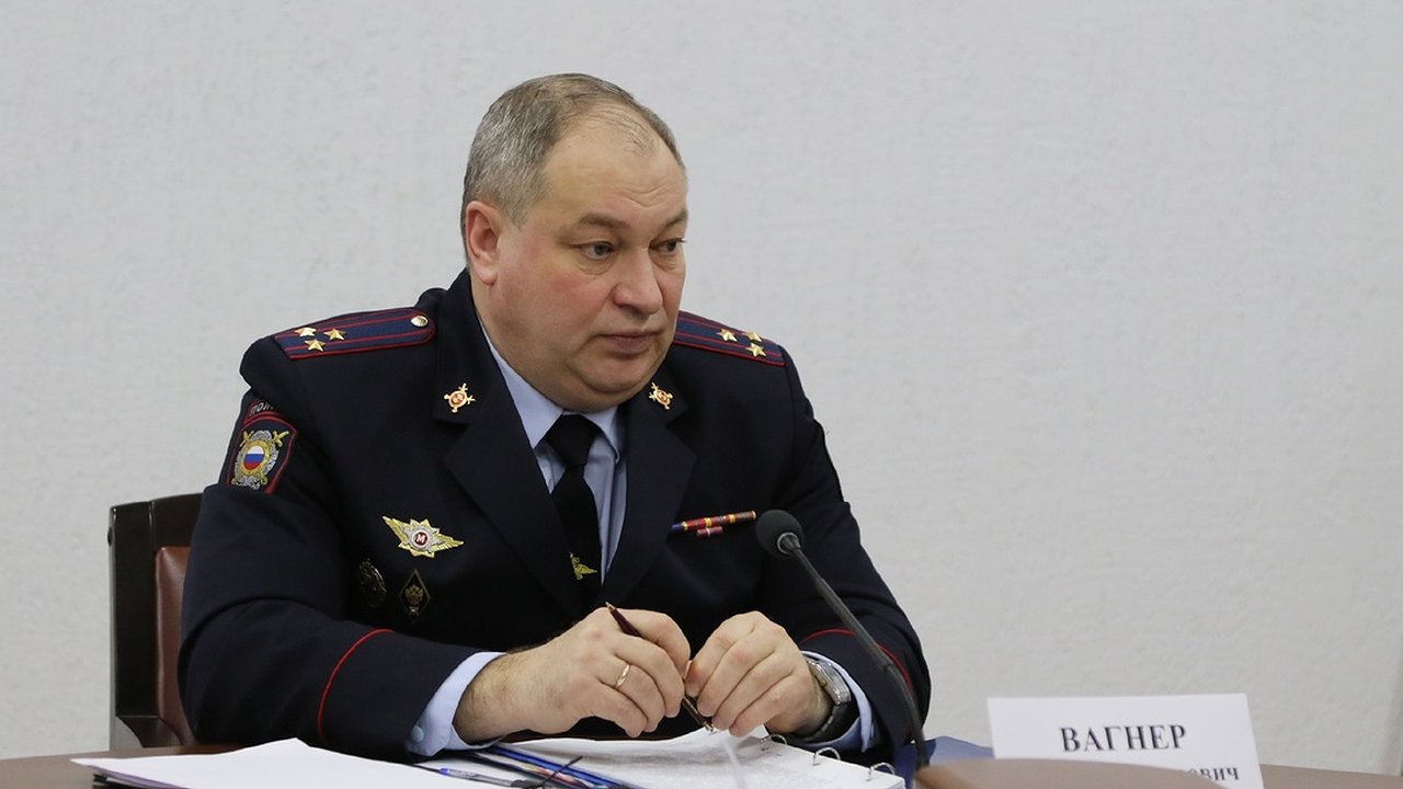 Главная картинка новости: В Коми за 2024 год количество мигрантов уменьшилось на 4,3%