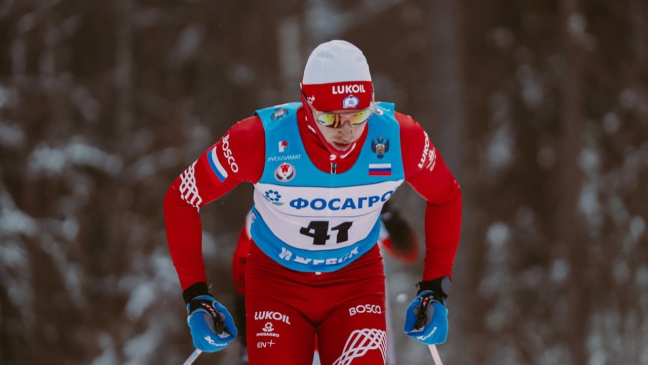 Главная картинка новости: Лыжник из Коми взял бронзу на этапе Кубка России