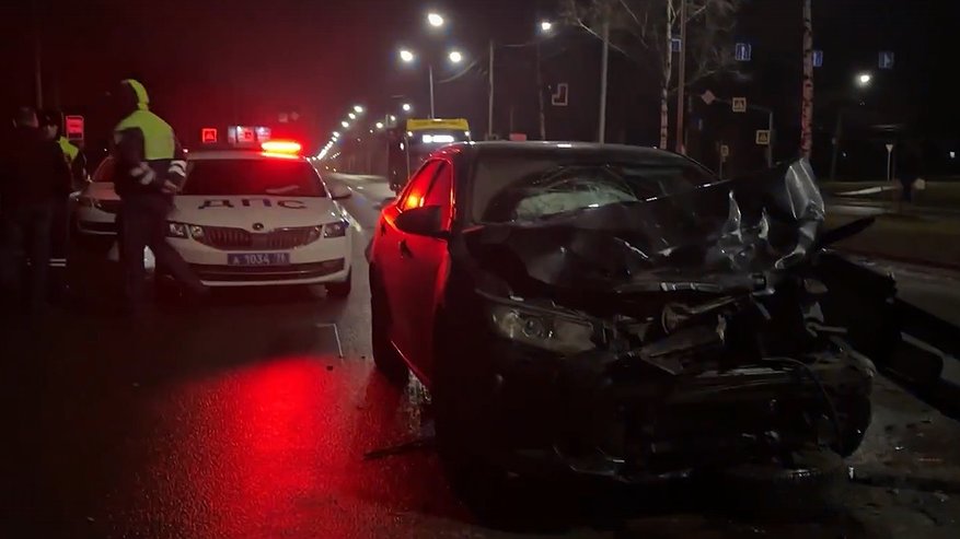 Главная картинка новости: 21-летний житель Коми погиб в ДТП в Ярославле