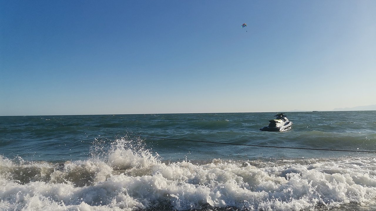 Главная картинка новости: 14% сыктывкарцев пересмотрят планы на отпуск из-за экологической катастрофы в Черном море