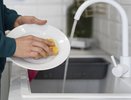 Хватит на 3000 тарелок, стоит копейки: Роскачество назвало эффективное средство для мытья посуды