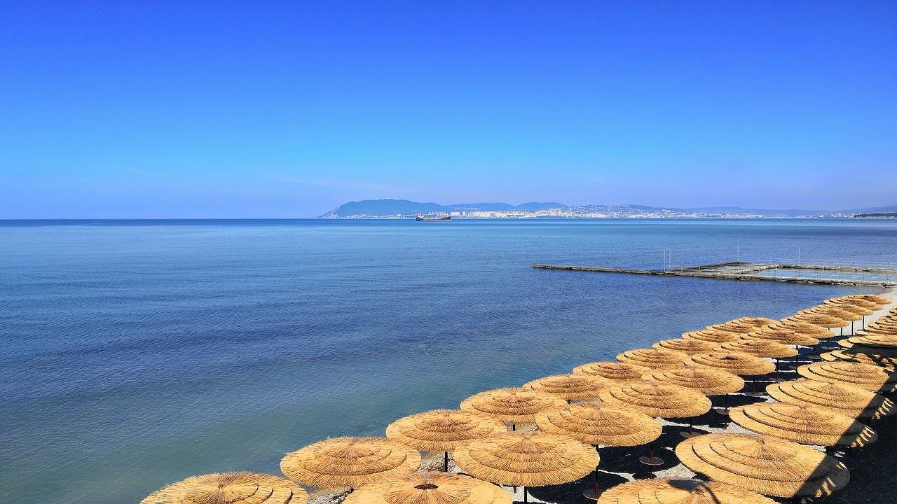 Главная картинка новости: Намного дешевле, чем в Сочи: 5 малоизвестных курортов Краснодарского края без толп туристов, летаю в феврале ежегодно