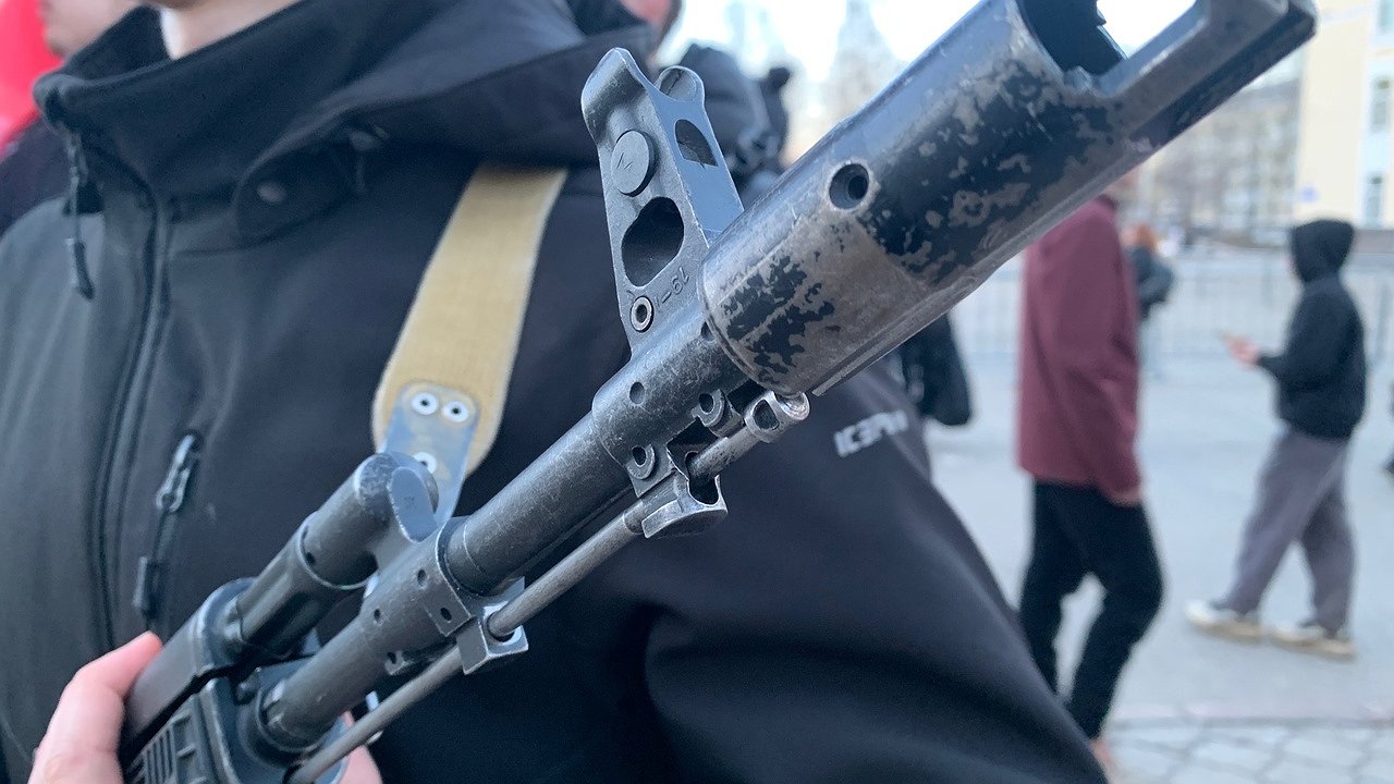 Главная картинка новости: Сотрудники спецназа из Коми заняли третье место на всероссийских соревнованиях по стрельбе 