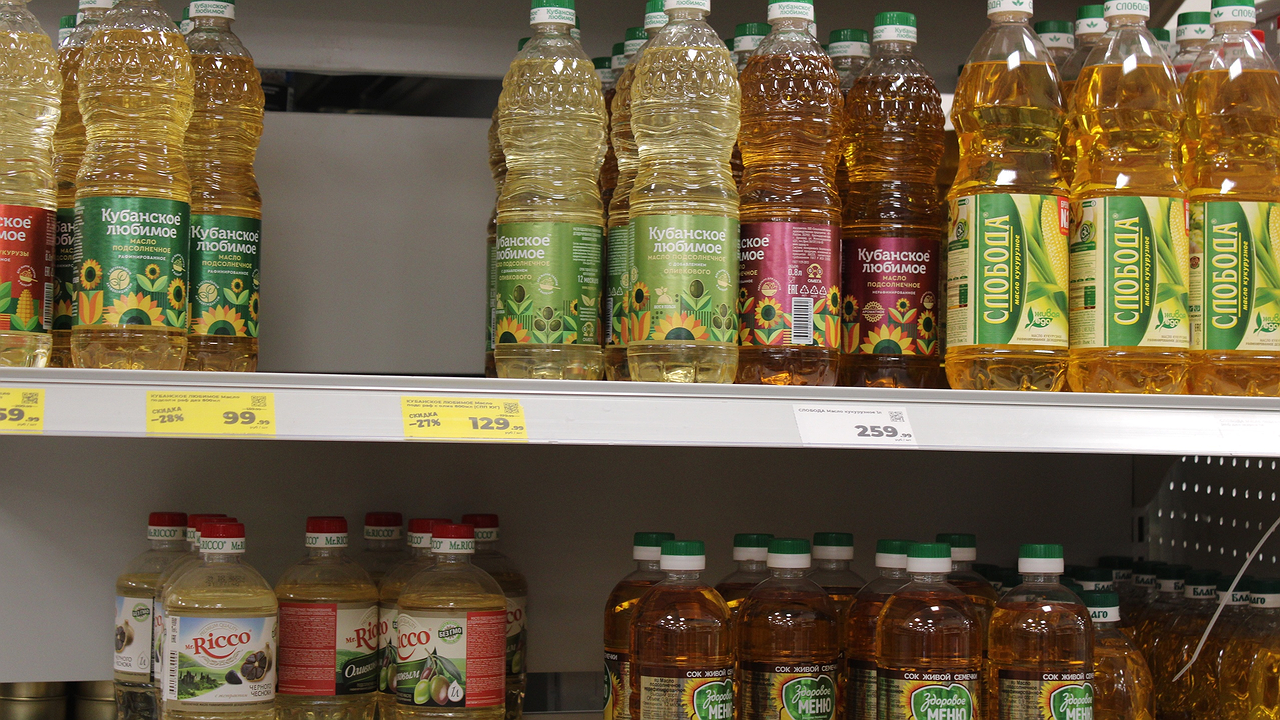 Главная картинка новости: Гадость в бутылке: про это растительное масло точно стоит забыть. Опубликован черный список