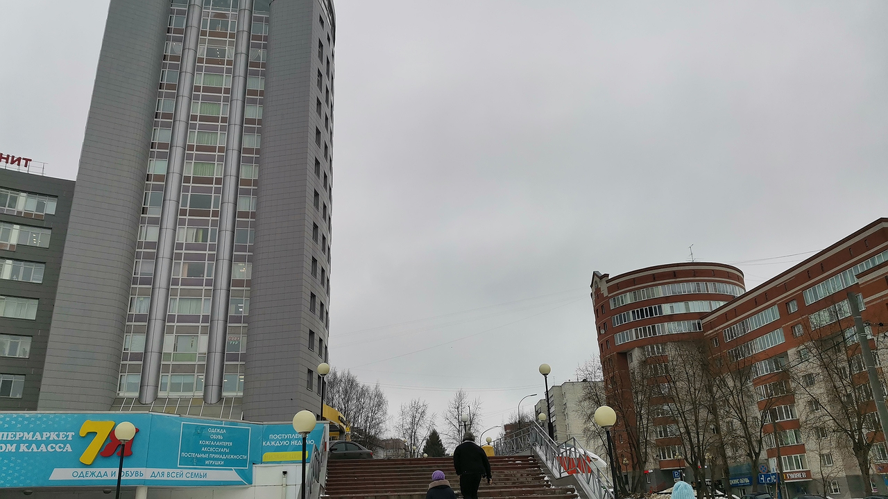 Главная картинка новости: Эту пятницу объявили выходной: Мишустин удивил россиян приятным сюрпризом