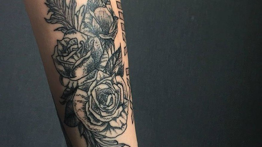 Главная картинка новости: 42% жителей Коми отрицательно относятся к татуировкам 