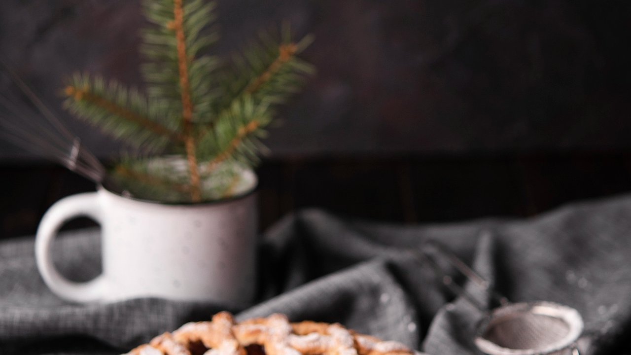 Главная картинка новости: Ватрушки и сырники в пролете: вместо них готовим творожник для ленивых — этот пирог нежнее пуха