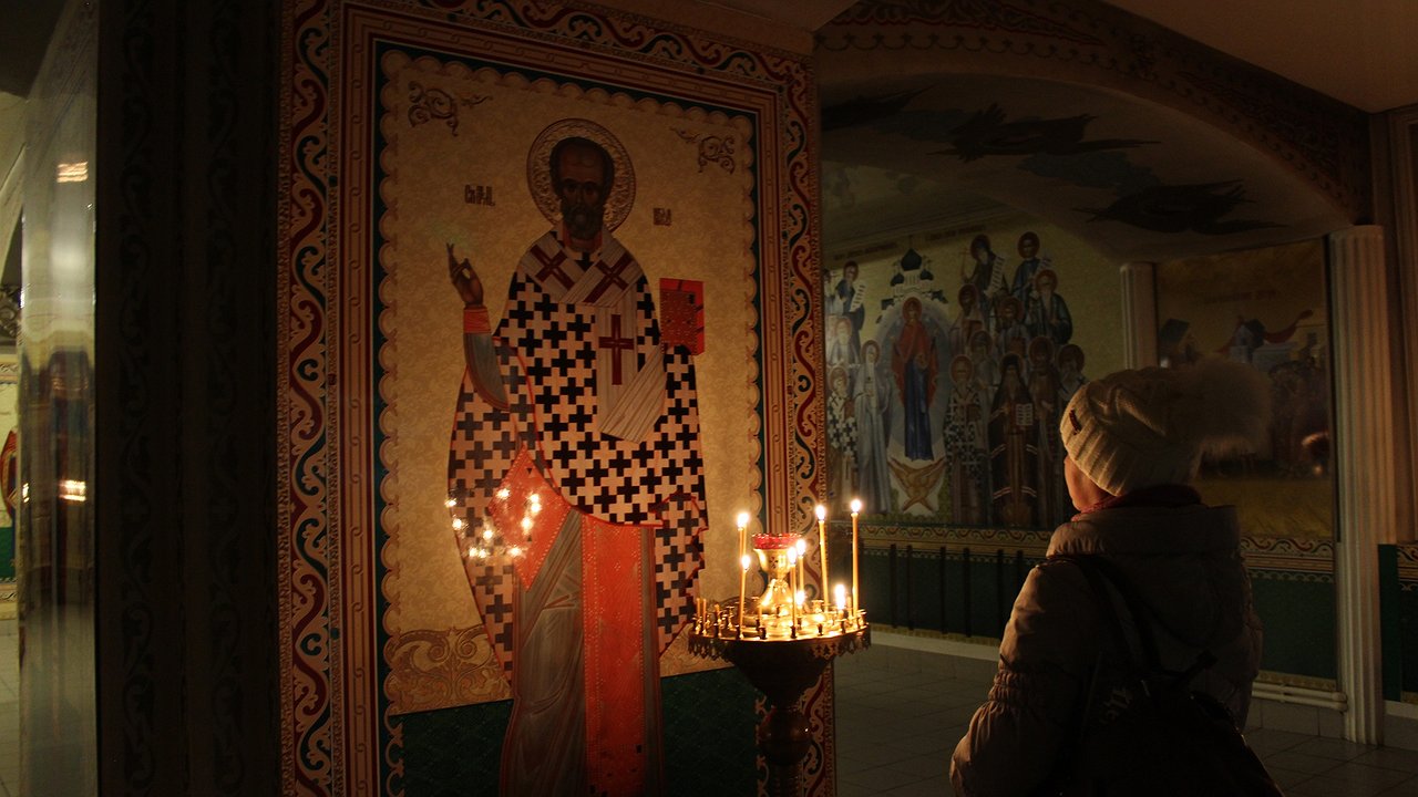 Главная картинка новости: В Коми рассказали, как мошенники обманывают под видом сбора на храм