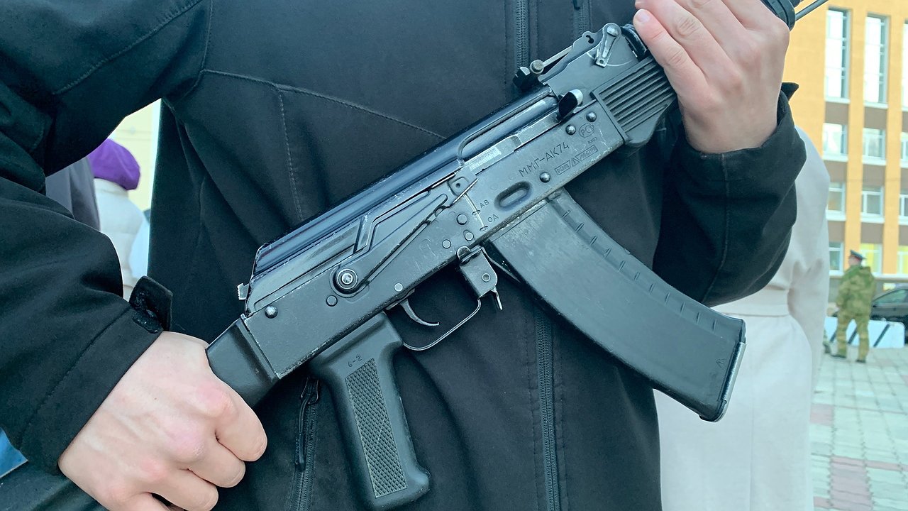 Главная картинка новости: В Коми официально владеет оружием 31 тысяча человек