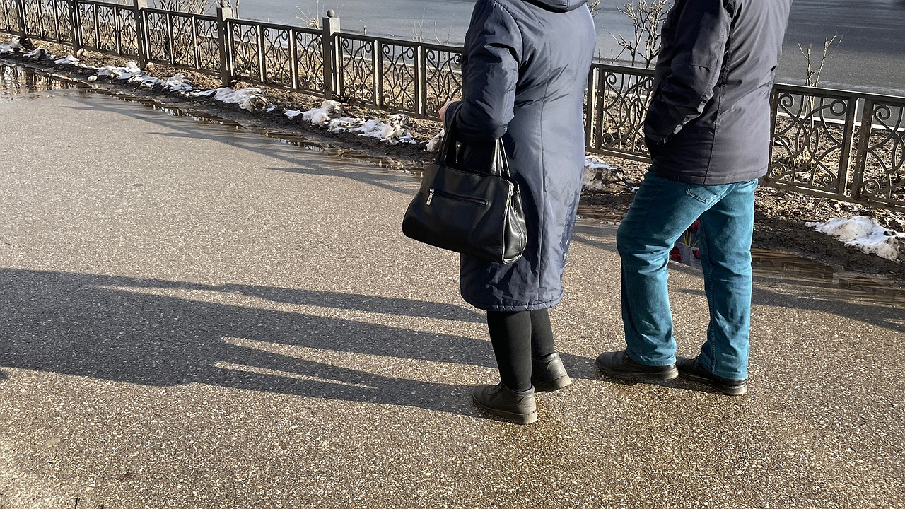 Главная картинка новости: Пенсионерам в конце февраля зачислят на карту разовую выплату с четырьмя нулями