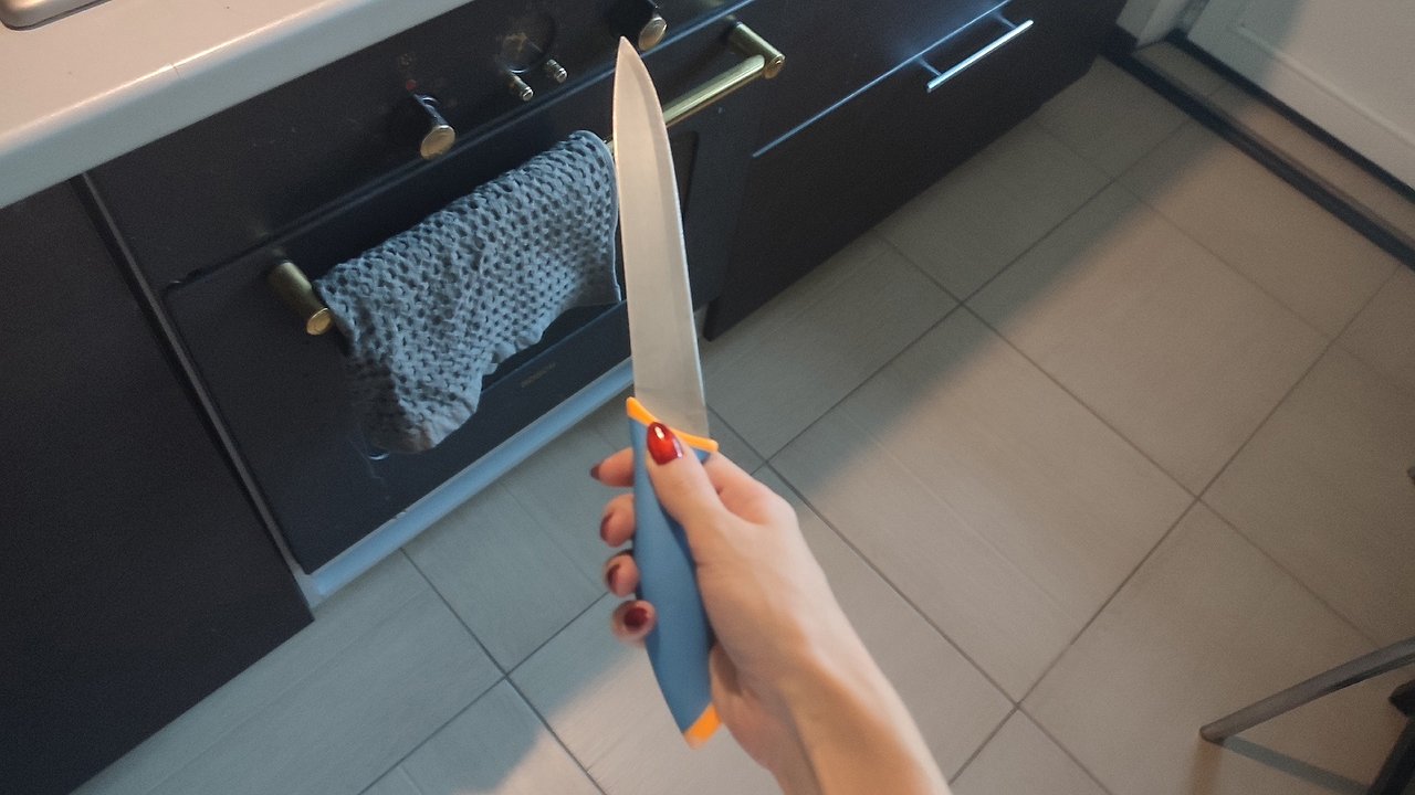 Главная картинка новости: В Коми выслушала приговор женщина, напавшая с ножом на сына