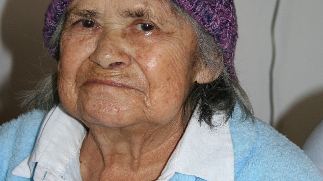 Главная картинка новости: Трудовой стаж пересчитают: с марта пенсии теперь будут начисляться с применением новых правил