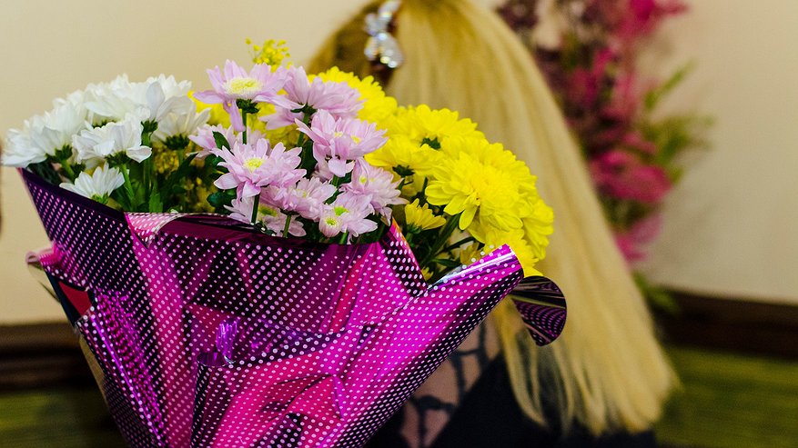 Главная картинка новости: Жительницы Коми рассказали о каких подарках мечтают на 8 марта