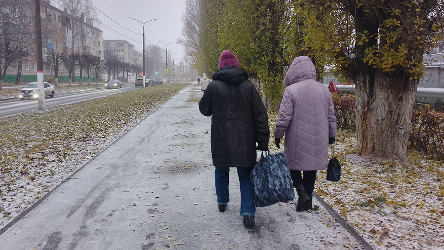 Главная картинка новости: Пенсионеры получили пенсии за март и опешили от неожиданности