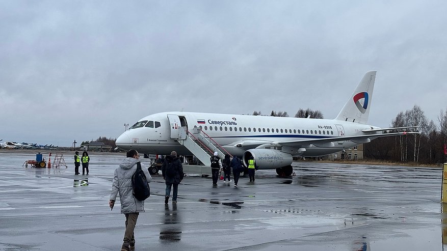 Главная картинка новости: В Усинске появится резерв спецмашин для противообледенительной обработки самолетов