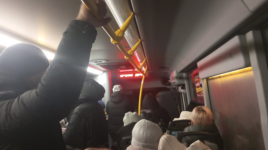 Главная картинка новости: В 2024 году в Коми 8 из 10 автобусов не вышли на рейс из-за нехватки водителей