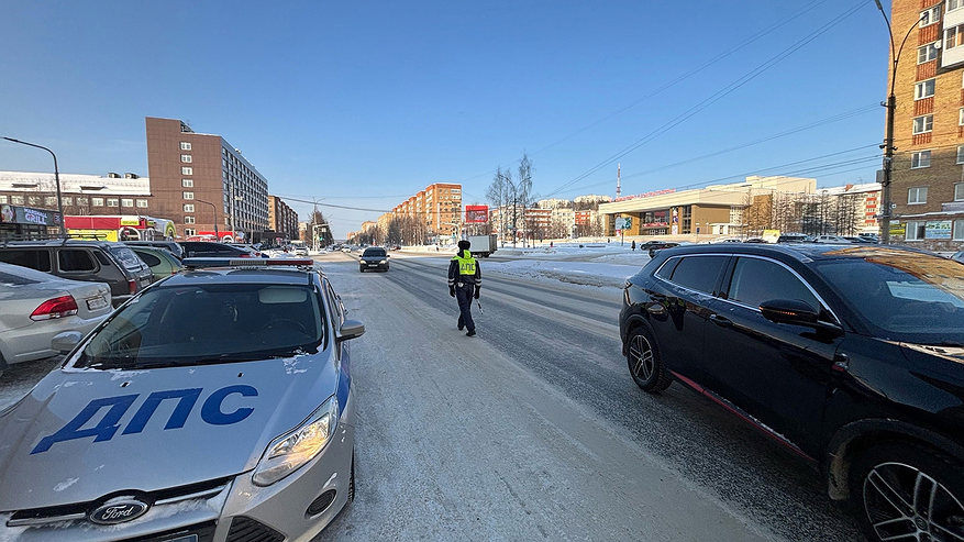 Главная картинка новости: Уже с 19 марта начнут лишать прав за вождение без куртки: водители столкнутся с неожиданным сюрпризом