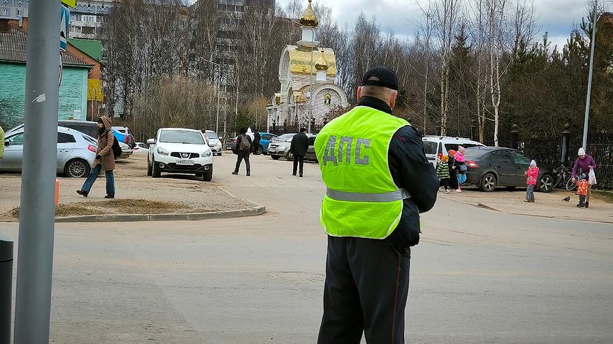 Главная картинка новости: С 26 марта водителей начнут штрафовать за такой тип колес - кто первый в списке