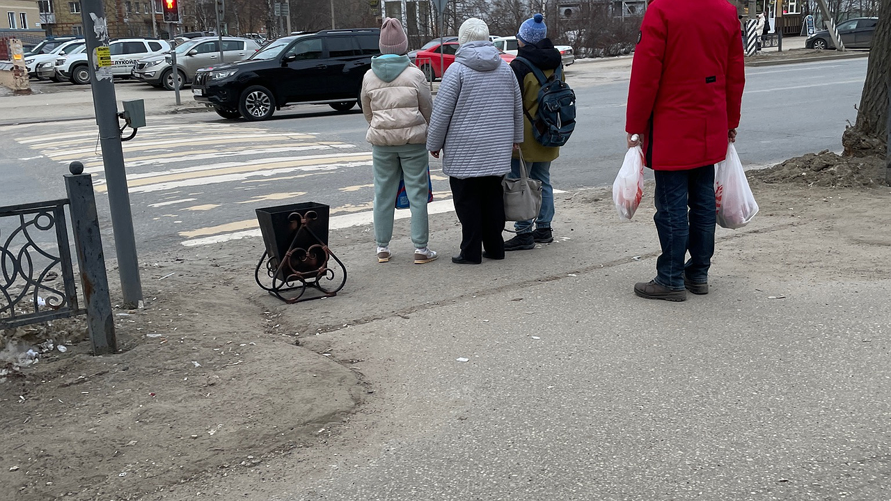 Главная картинка новости: Встречают по одежке: люди, которые носят такую одежду, обладают очень низким уровнем интеллекта