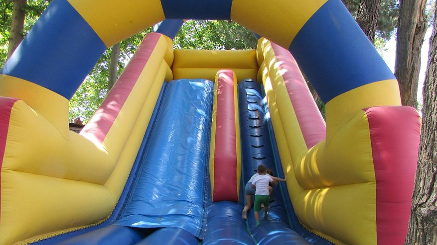 Главная картинка новости: Отдохнуть не получится: Минтруд переносит майские каникулы - выходные изменили из-за нестабильной ситуации