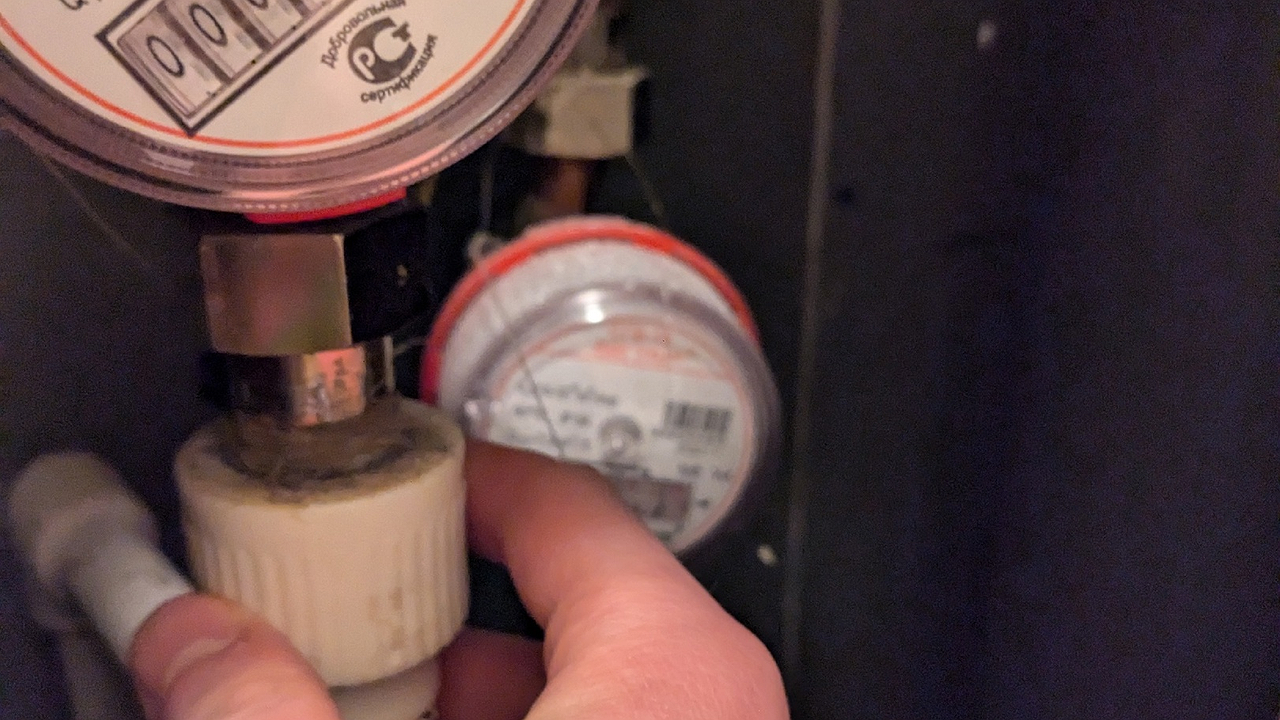 Главная картинка новости: Платить больше не придется. Всех, у кого в квартире есть счетчики, ждет сюрприз с 27 апреля