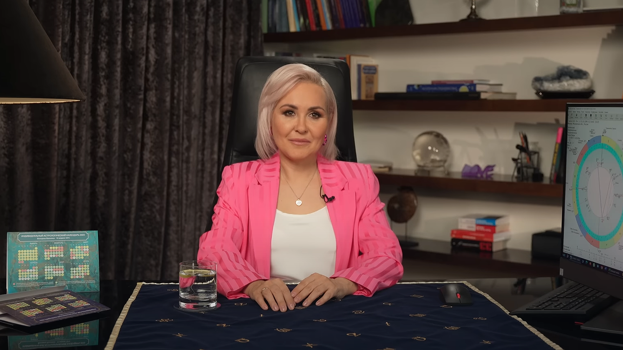 Главная картинка новости: Роковая встреча: Василиса Володина назвала только три знака, которых в мае ждет неприятный сюрприз из прошлого