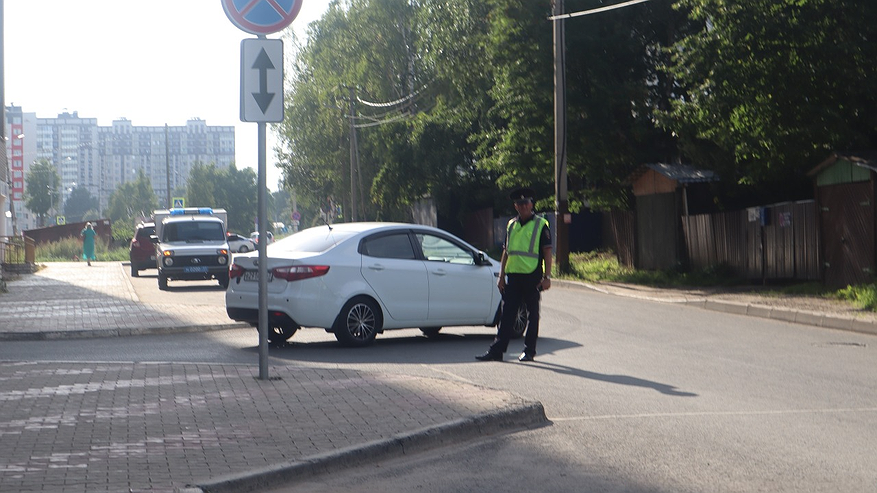 Главная картинка новости: С 2 мая у выехавших за город права будут недействительными: водителей ждет большой сюрприз