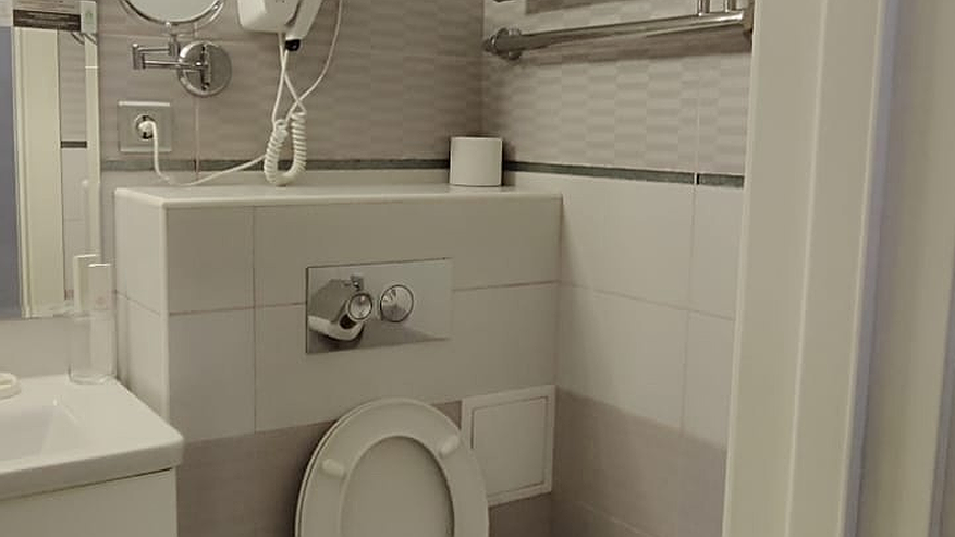 Главная картинка новости: С 15 мая запрещено: штраф 5 тысяч рублей для тех, у кого дома стоит унитаз