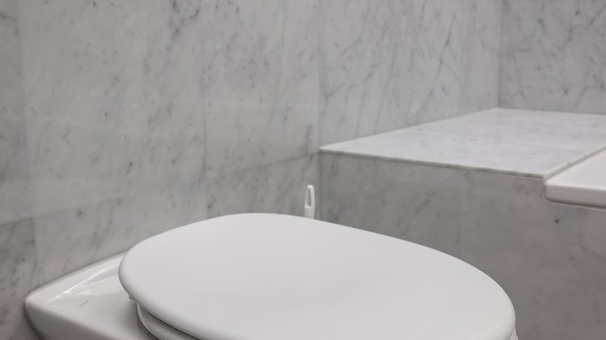 Главная картинка новости: С 15 мая запрещено: штраф 5 тысяч рублей для тех, у кого есть дома унитаз