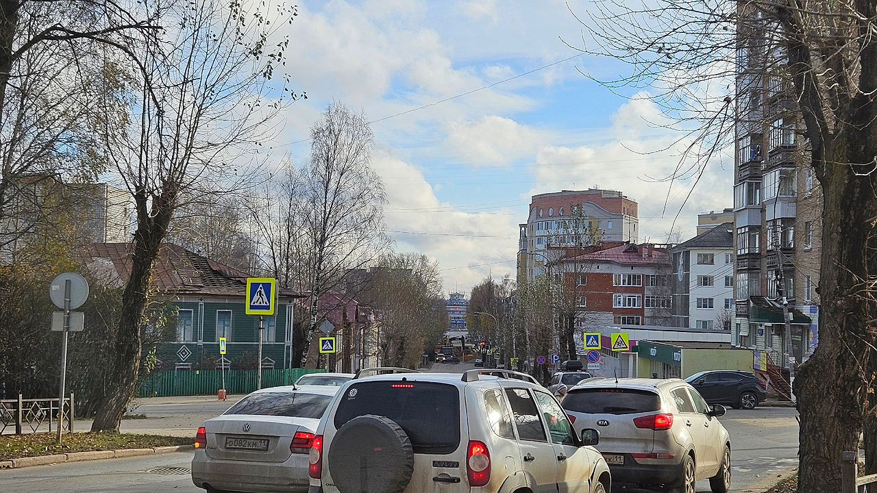 Главная картинка новости: Водителей с 10-летним стажем заставят пересдавать права в мае: в ином случае заплатите 30 000 рублей штрафа