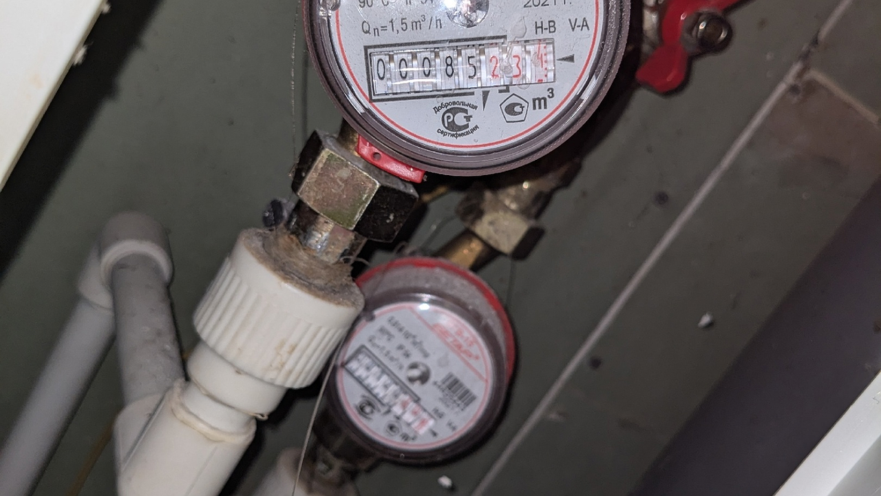 Главная картинка новости: Новое правило для всех, у кого в квартире есть счетчики – теперь полностью запрещено