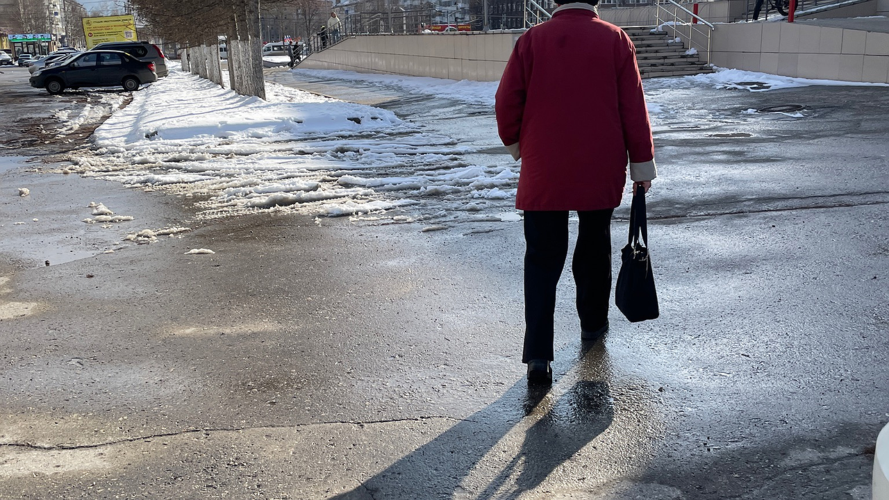 Главная картинка новости: Пенсионеров, у которых есть стаж работы в СССР, ждет огромный сюрприз