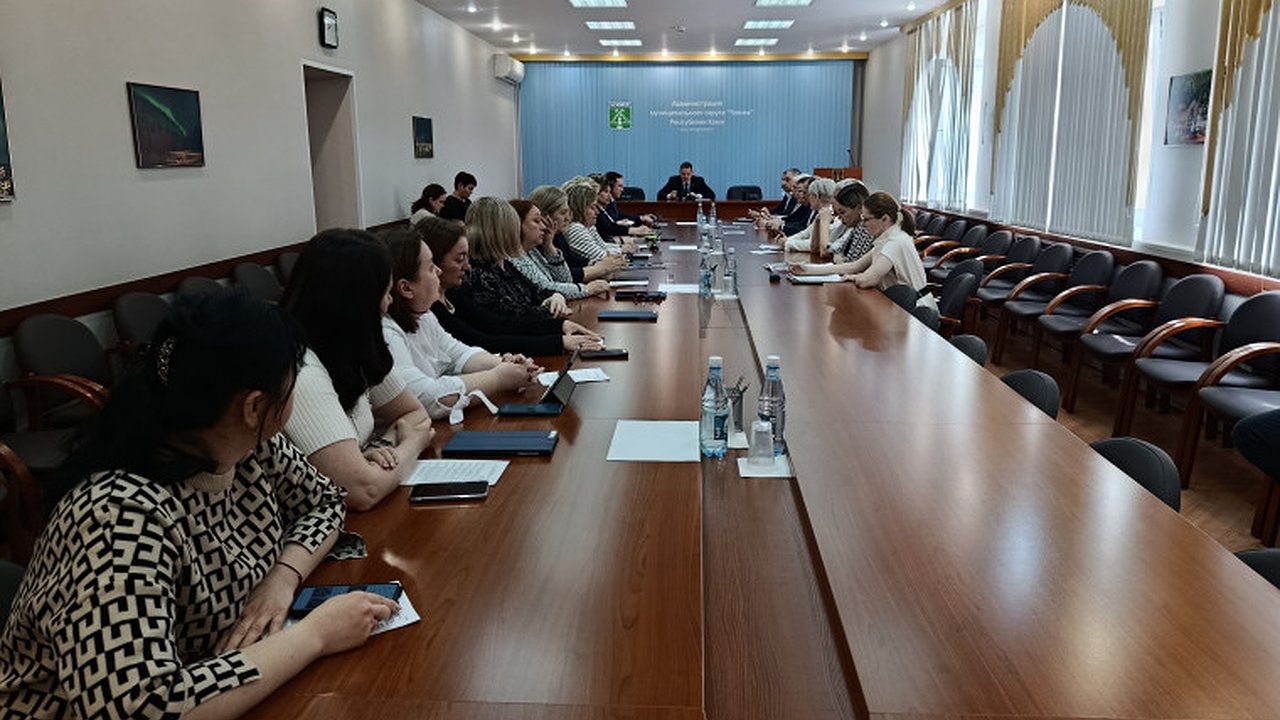 Главная картинка новости: В Усинске появятся отдел молодежной политики и новые правила контроля в различных сферах