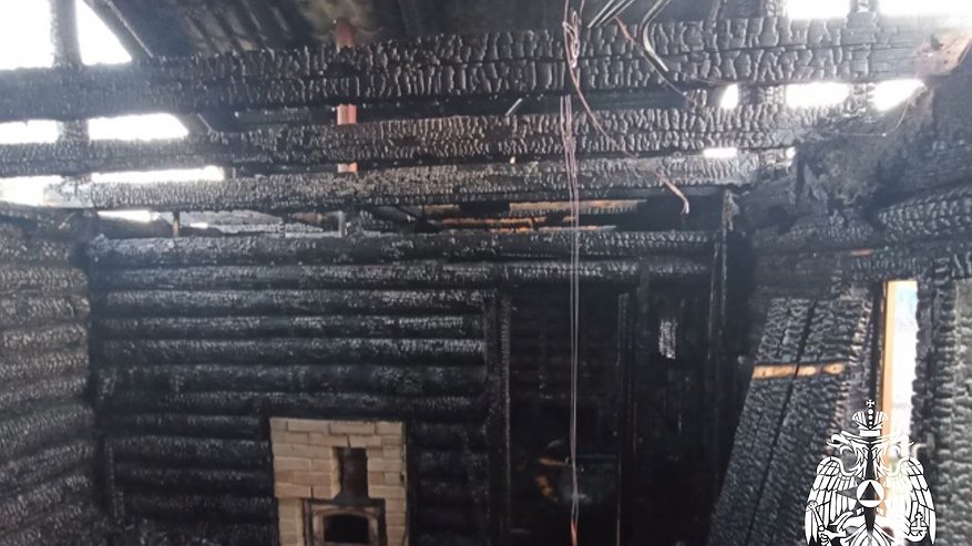 Главная картинка новости: За минувшие сутки в Коми горели баня и теплица