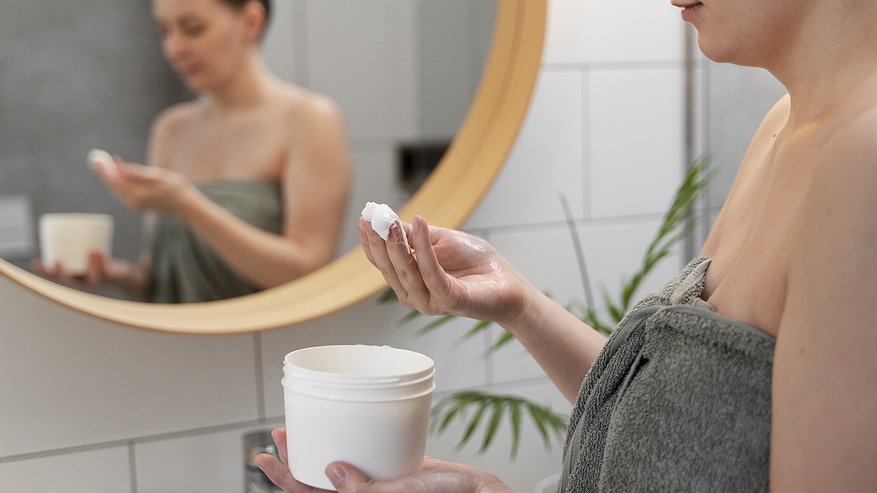 Главная картинка новости: Топ 3 лучших кремов против морщин: стоят пару монет, а эффект как от ботокса