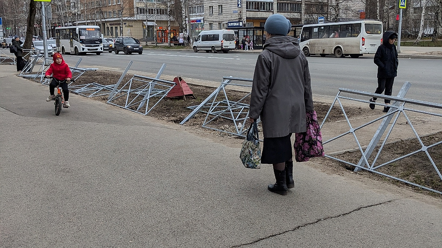 Главная картинка новости: По 10 000 рублей отдельно от пенсии в июне. В России обрадовали всех пенсионеров большим сюрпризом
