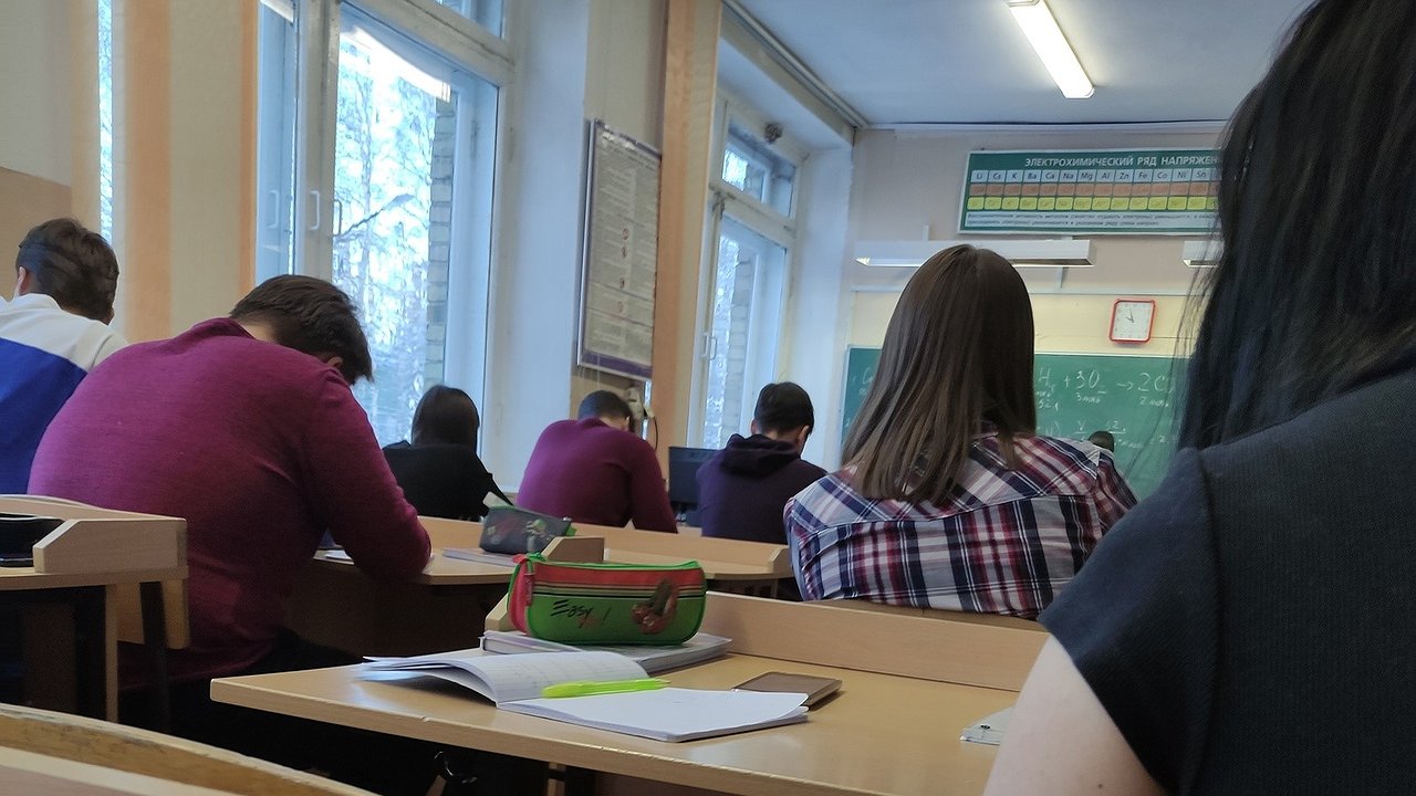 Главная картинка новости: Усинские школьники получили долгожданные свидетельства профессиональной подготовки 