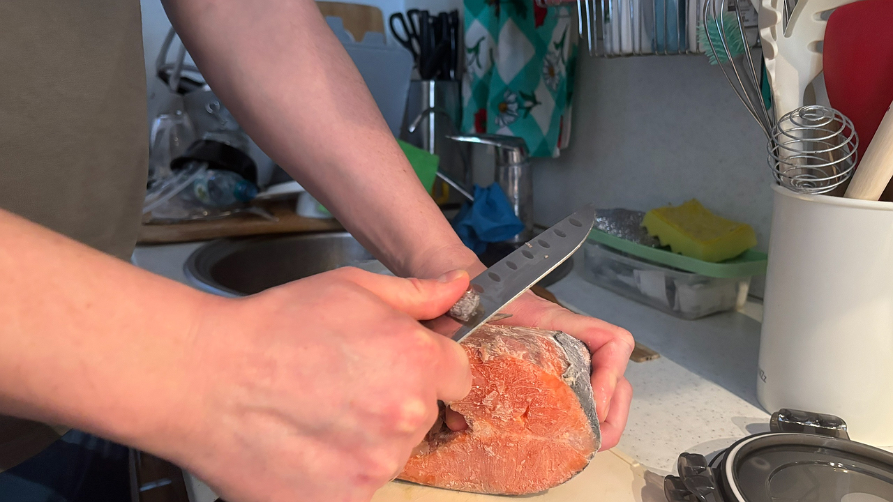 Главная картинка новости: Ученые назвали самую полезную рыбу — не тунец, не палтус и в пять раз полезнее семги