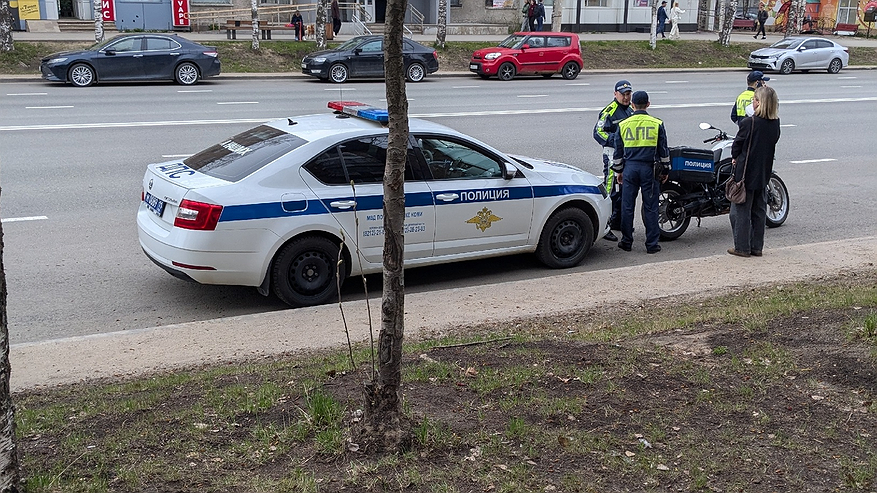 Главная картинка новости: Новое правило для всех, кто водит автомобиль – теперь полностью запрещено с 10:00 до 22:00