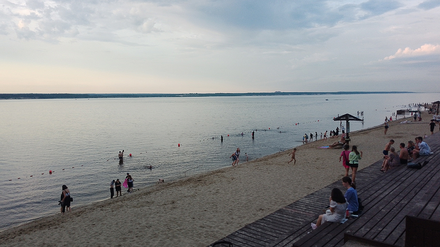 Главная картинка новости: Туристы на Черном море рассказали об очень тревожных наблюдениях. И речь не про цены и мазут