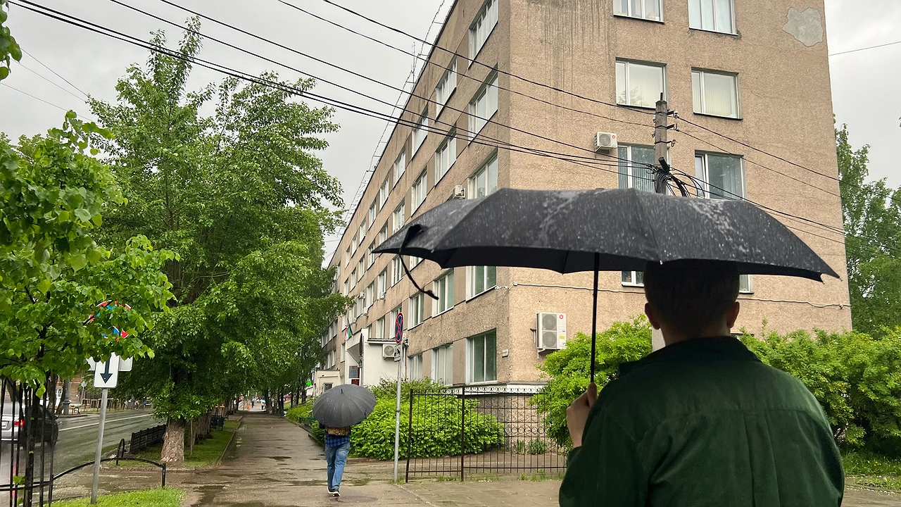 Главная картинка новости: Синоптики дали неутешительный прогноз на лето. Июль и август будут просто кошмарными и заставят схватиться за сердце