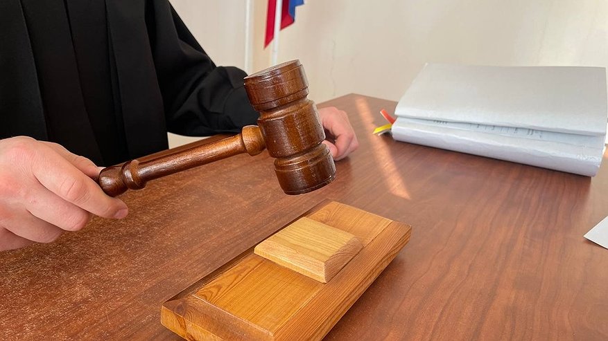 Главная картинка новости: Экс-глава МВД Коми выходит на принудительные работы вместо тюремного срока
