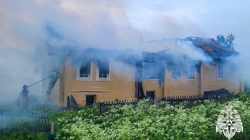Главная картинка новости: Трагедия в Коми: пожар унес жизни троих